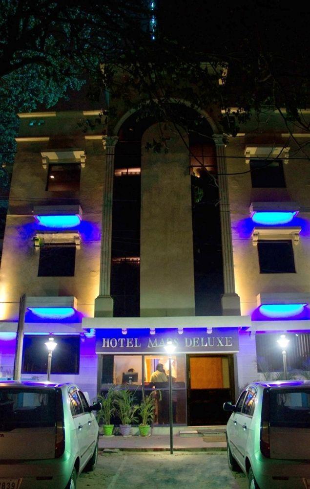 Deluxe Hotel شيناي المظهر الخارجي الصورة