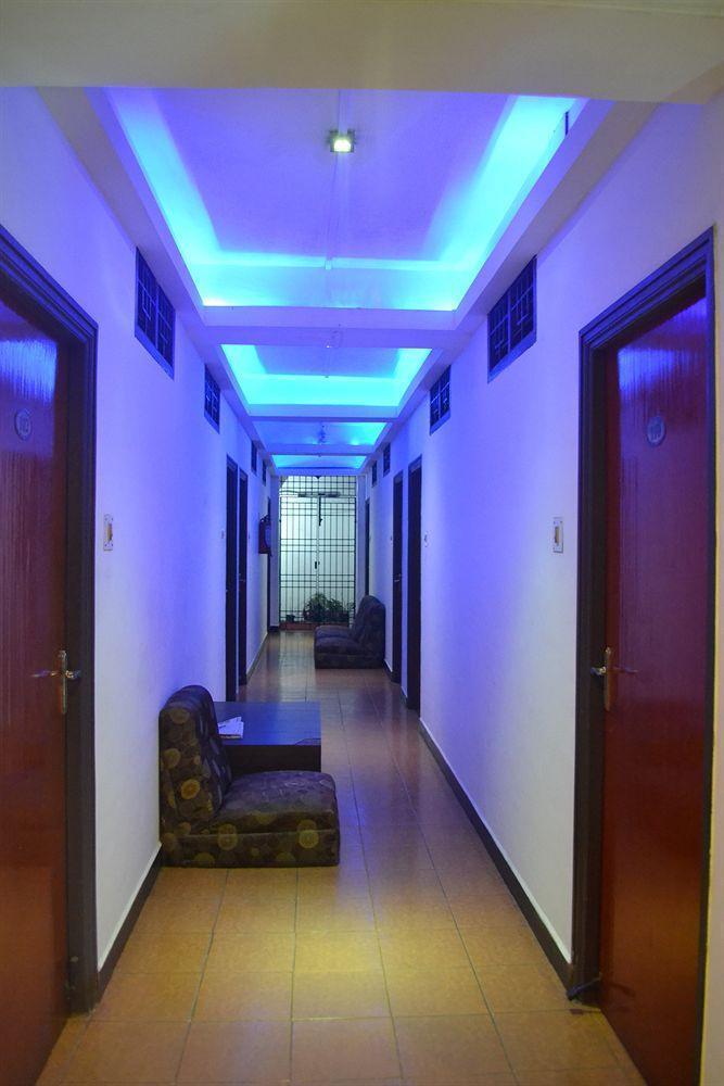 Deluxe Hotel شيناي المظهر الخارجي الصورة