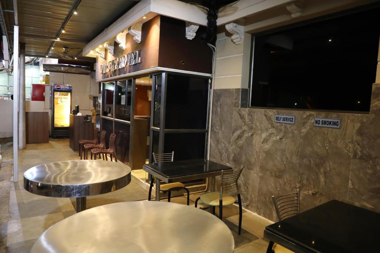 Deluxe Hotel شيناي المظهر الخارجي الصورة